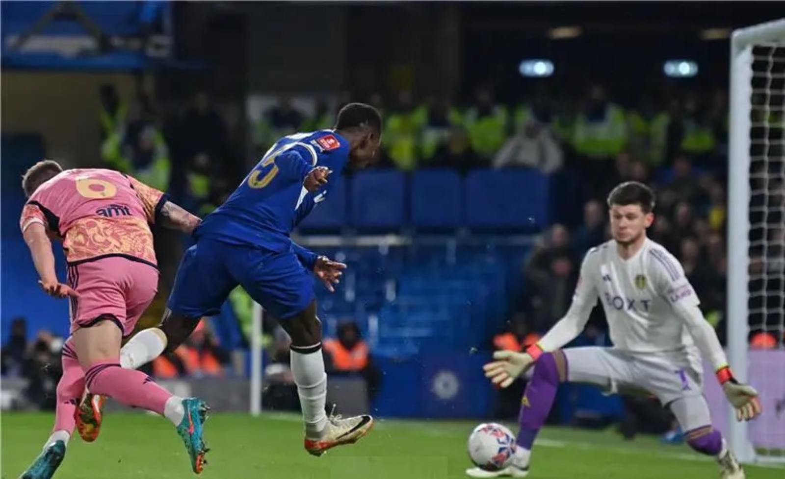 تشيلسي يدمر برشلونة وليفركوزن يفاجئ السيتي وفوز دورتموند واليوفنتوس