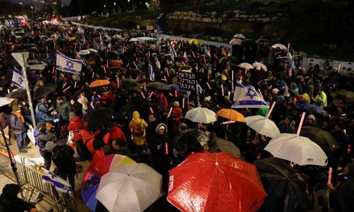 تصاعد الاحتجاجات والمطالب بصفقة عاجلة في الكيان الإسرائيلي!