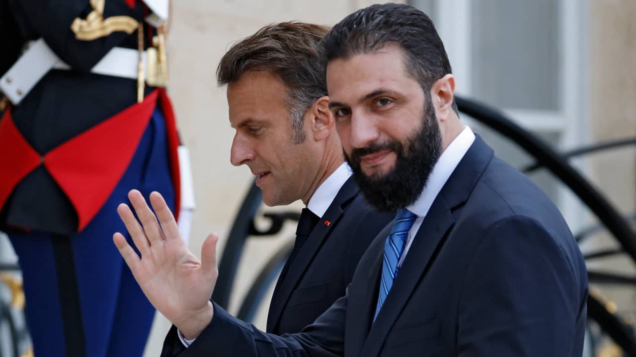 ماذا قال الشرع بعد لقائه ماكرون؟