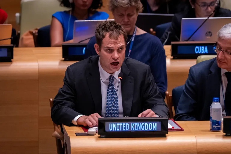 بريطانيا تدين مصادقة الكيان الإسرائيلي على بناء 19 مستوطنة بالضفة!