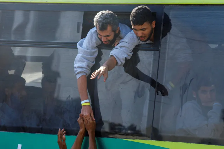 فصائل المقاومة تندد بتصديق الكنيست على قانون إعدام الأسرى!