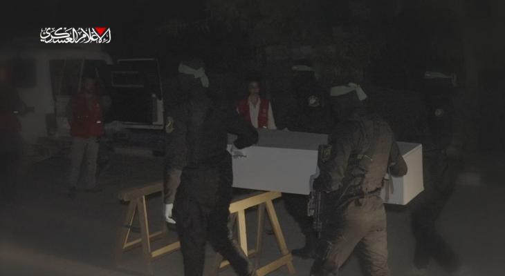 هذا هو المشهد الحقيقي... القسام تكشف حقيقة الفيديو الذي نشره الاحتلال لانتشال قتلاه!