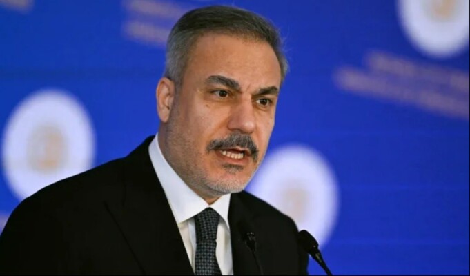 وزير خارجية تركيا: لن نتهاون مع احتمال استخدام العنف ضد إيران!