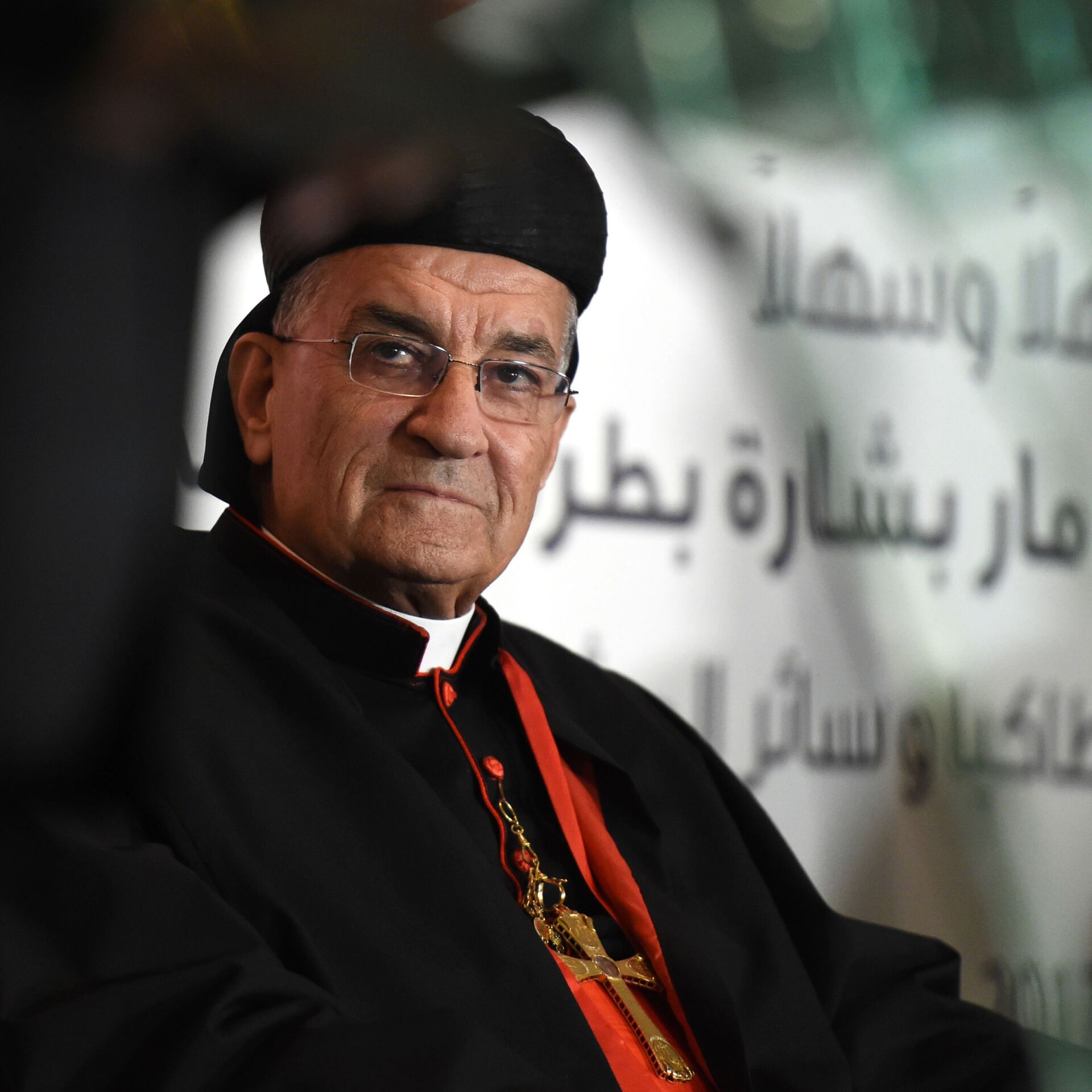 الراعي يلتقي لودريان وشيّا: الحل باعتماد الدستور والآلية الديمقراطية!