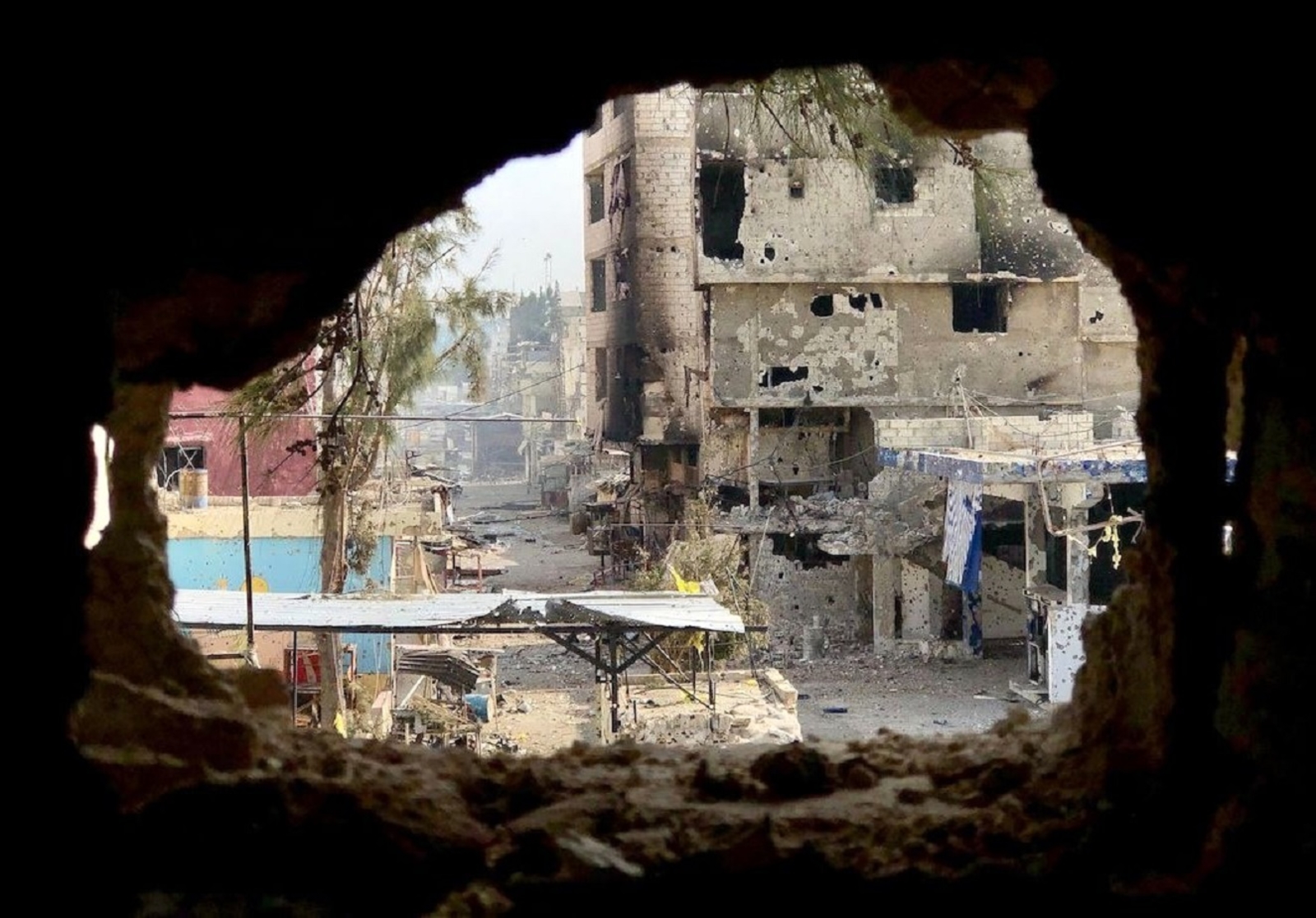 هدوء حذِر يسود مخيم عين الحلوة بالتزامن مع زيارة قائد الجيش!