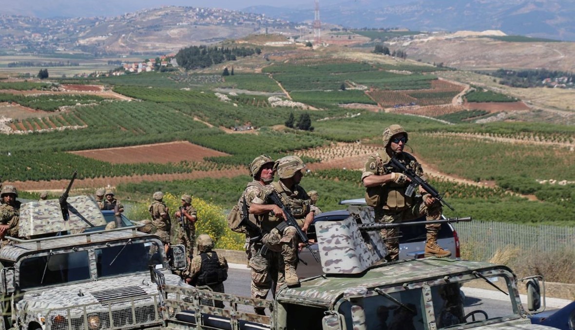 الجيش اللبناني يطلق قنابل مسيلة للدموع على دورية تابعة للعدو الإسرائيلي!