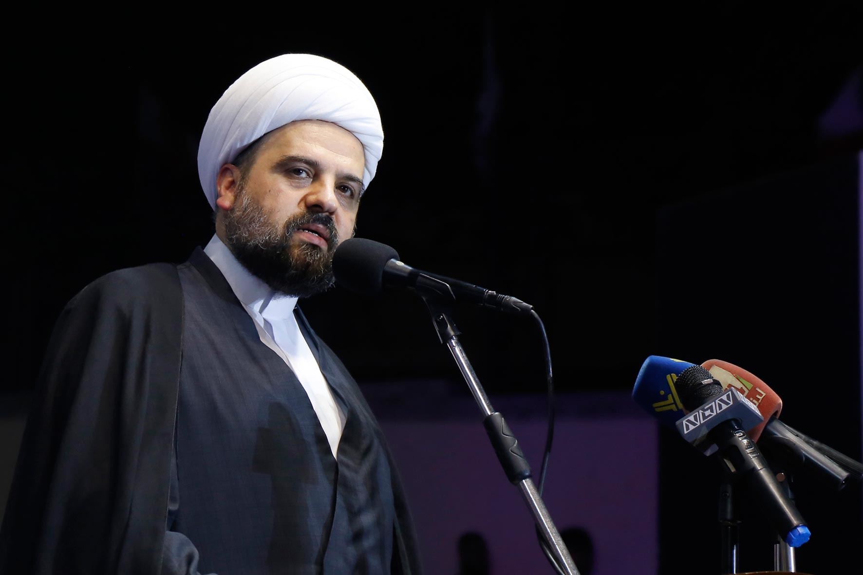 المفتي الجعفري الممتاز: الحل بتسوية سياسية سريعة والبلد مهدد!