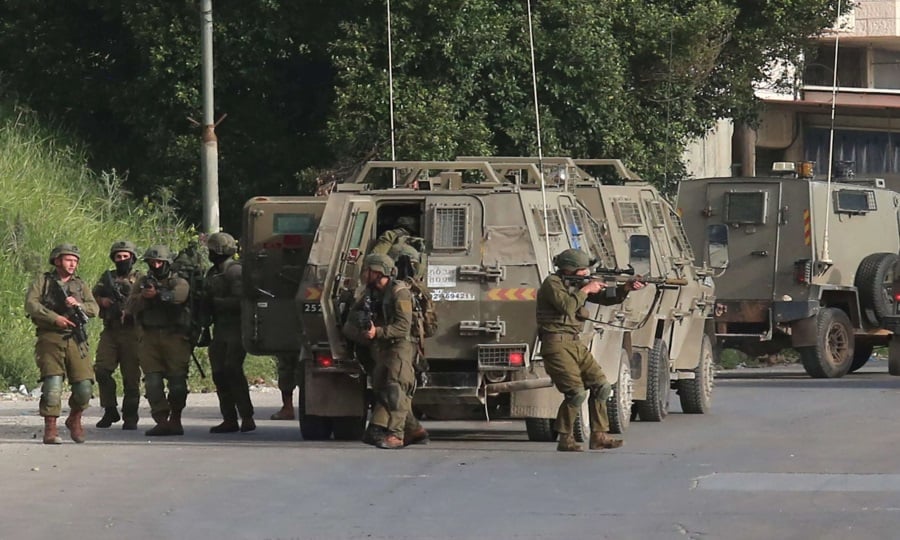 استشهاد فلسطيني برصاص الاحتلال خلال اقتحام نابلس!