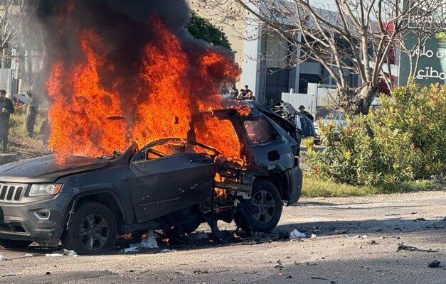 الصحة: شهيد نتيجة الغارة الإسرائيلية على سيارة على طريق صيدا- الغازية