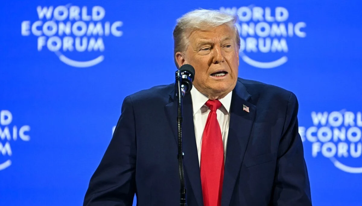 ترامب يتعهد من دافوس بفعل شيء للبنان!