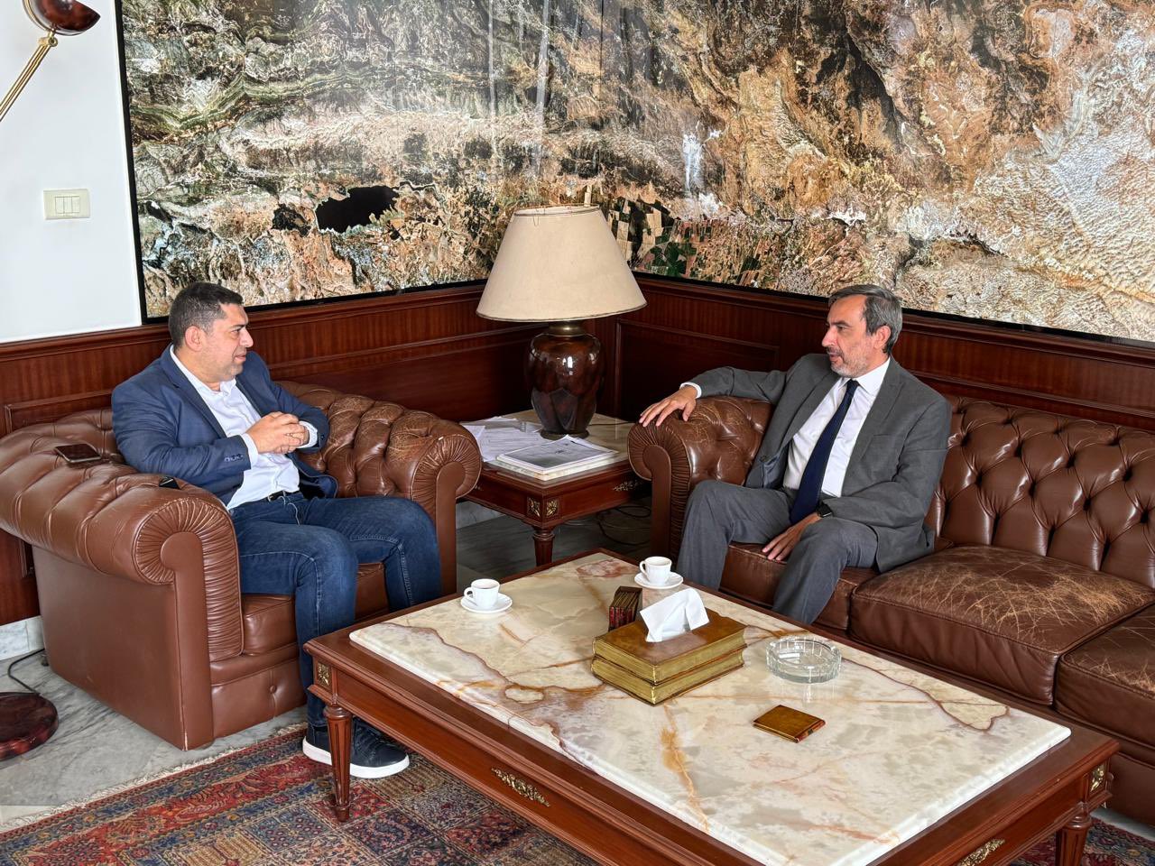 النائب الحوت يزور محافظ جبل لبنان مطّلعاً على استعدادت المحافظة في إطار خطة الطوارىء!