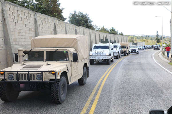 قيادة الجيش تدعو المواطنين إلى التريث في التوجه نحو المناطق الحدودية!