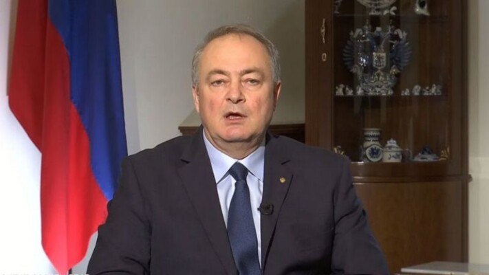 ماذا قال سفير روسيا روداكوف من بعبدا؟