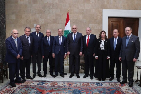 الرئيس عون: للترفع عن كافة الصغائر كي يتم تأليف الحكومة!