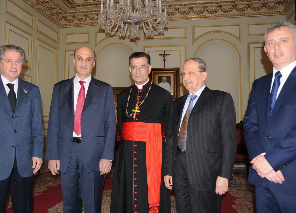 الجميّل لجنبلاط: فلينسحب الزعماء المسيحيون الأربعة ليتحقق الانتخاب!