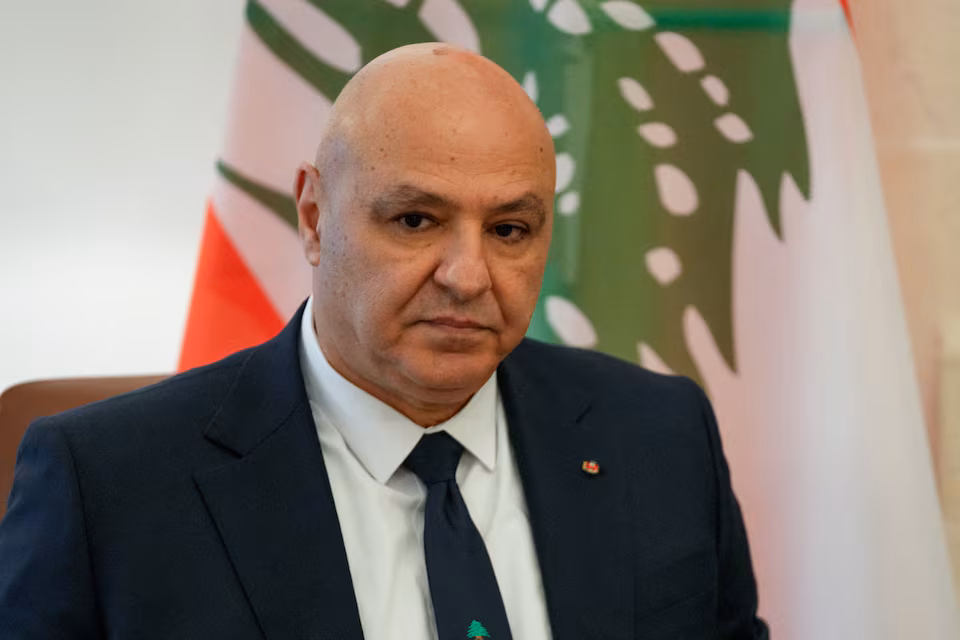 عون يرفض تصرُّف وزير بتعطيل المراسيم!