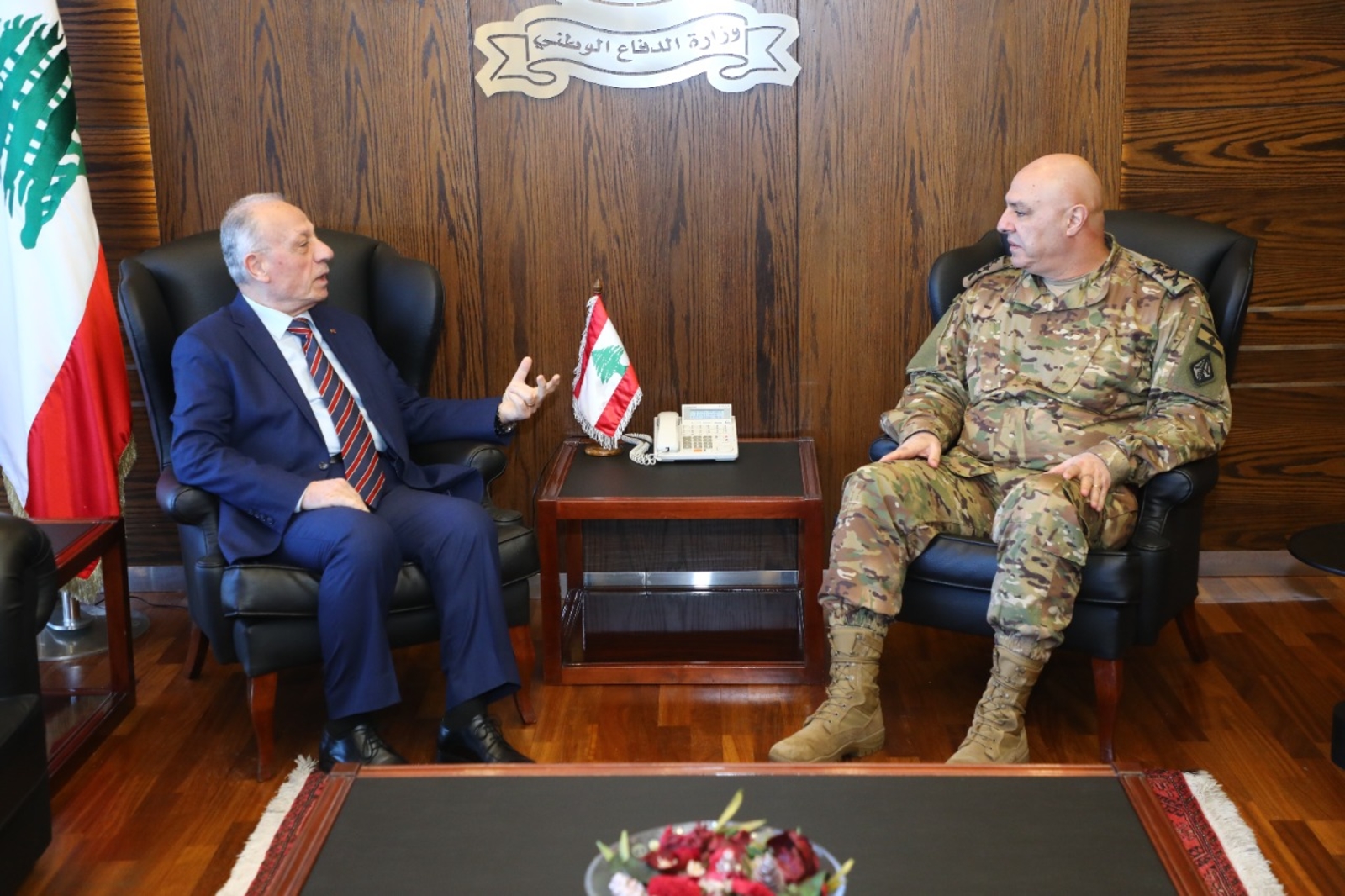 وزير الدفاع اللبناني: الجيش غير قادر على القتال ضد العدو الإسرائيلي!