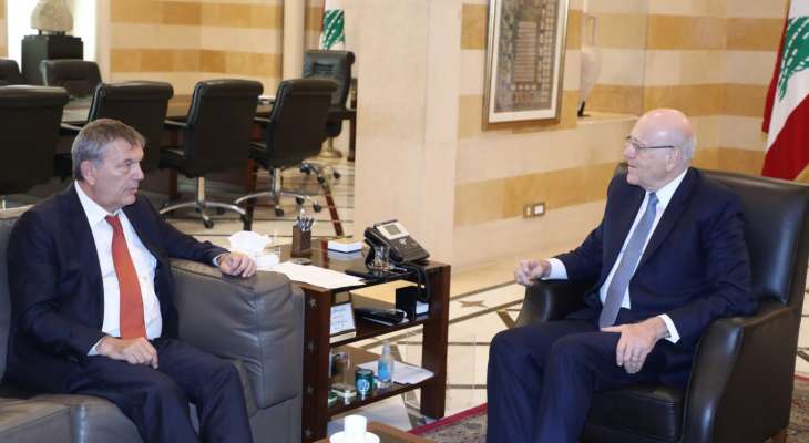 ميقاتي عرض مع لازاريني أوضاع الأونروا!