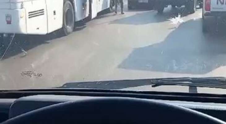 مسيرة تستهدف سيارة على حاجز الأولي في صيدا... وهذه التفاصيل!