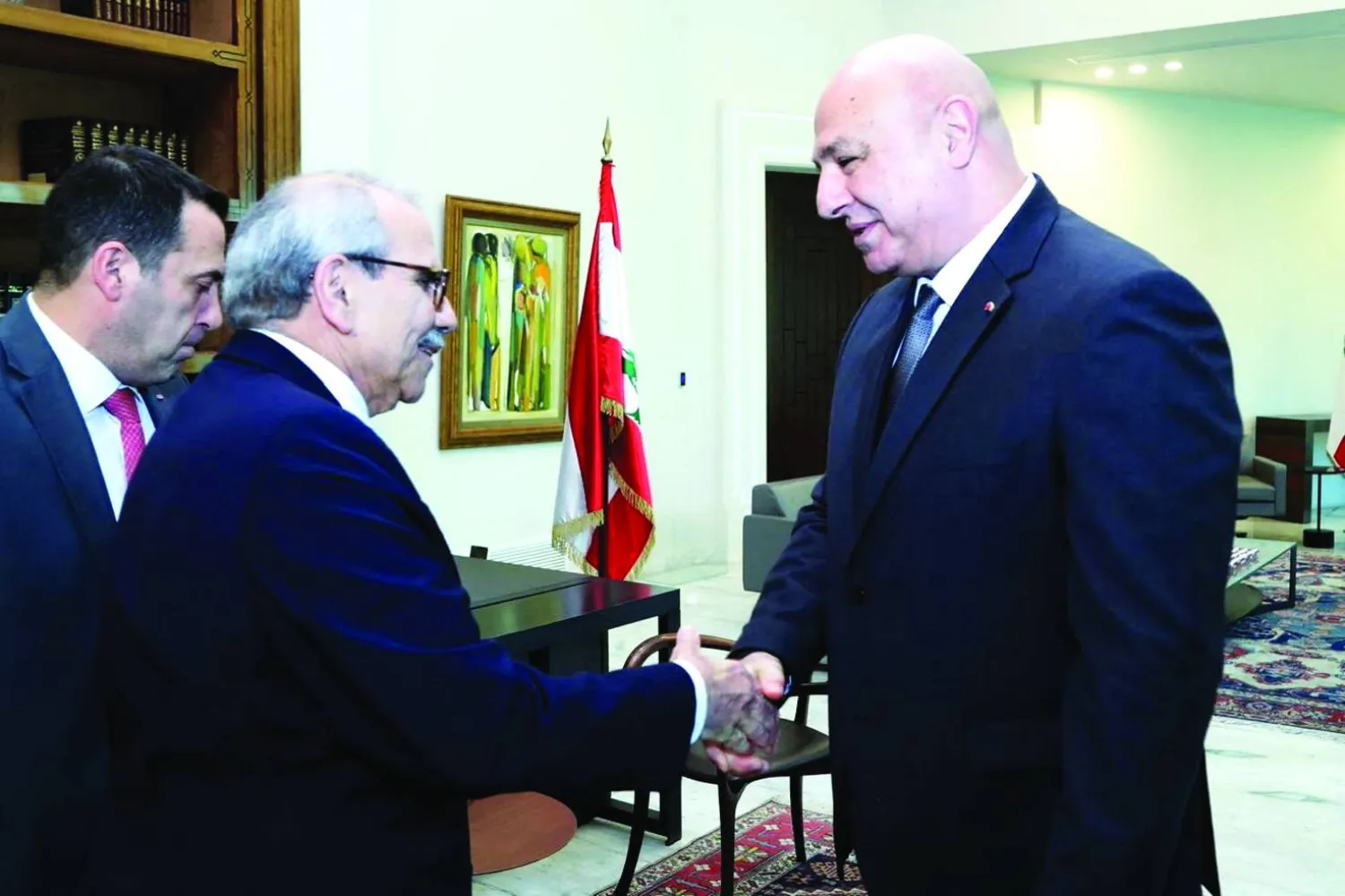 عَون: لحصر قرار السلم والحرب بيد الدولة.. وسلام إلى جنوب لبنان