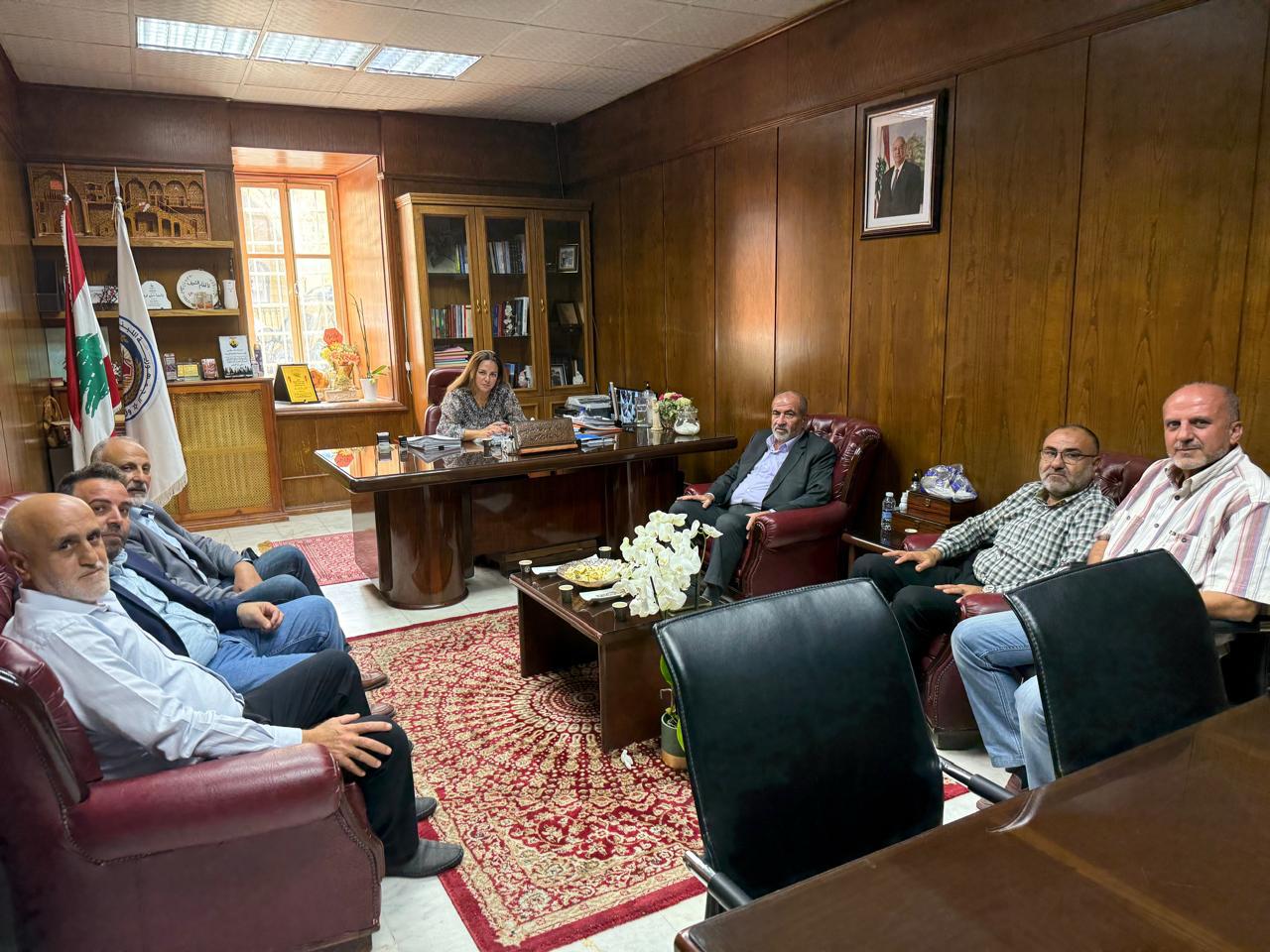 وفد من الجماعة الإسلامية في الجبل يزور قاىمقام الشوف في بيت الدين!