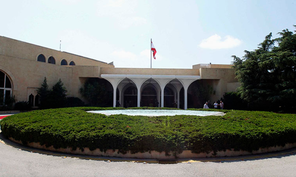 الاستشارات النيابية الملزمة بدأت...