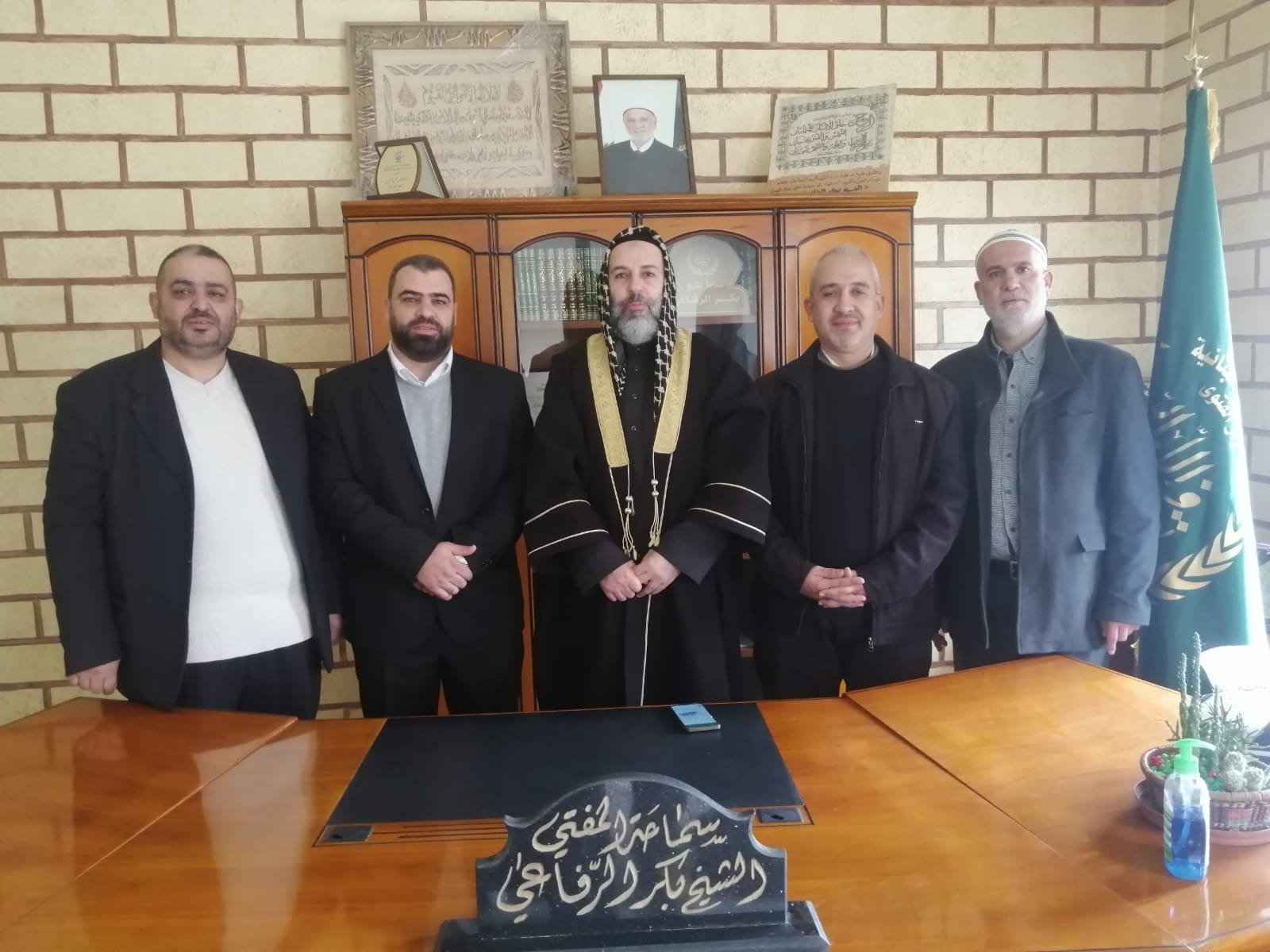 الجماعة الإسلامية في البقاع تجول على شخصيات وقيادات في منطقة بعلبك الهرمل!