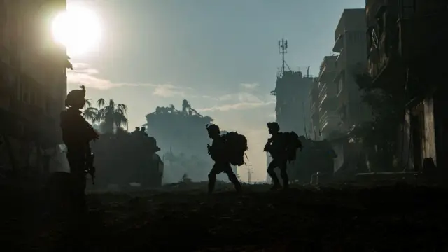 العدو الإسرائيلي يهدد الأهالي.. عشرات القرى الجنوبية تحت الحظر العسكري الإسرائيلي!