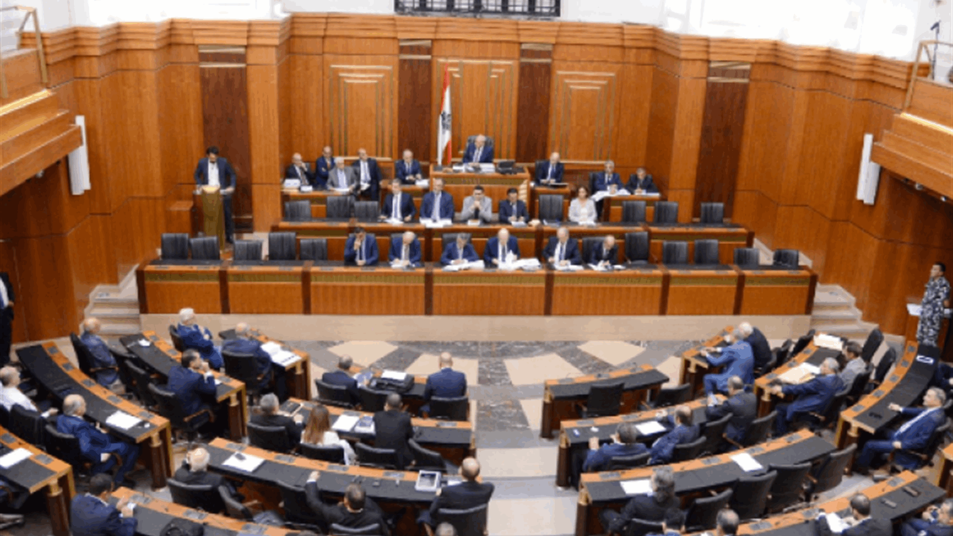 الحكومة عالقة بين التشاور والتعطيل...