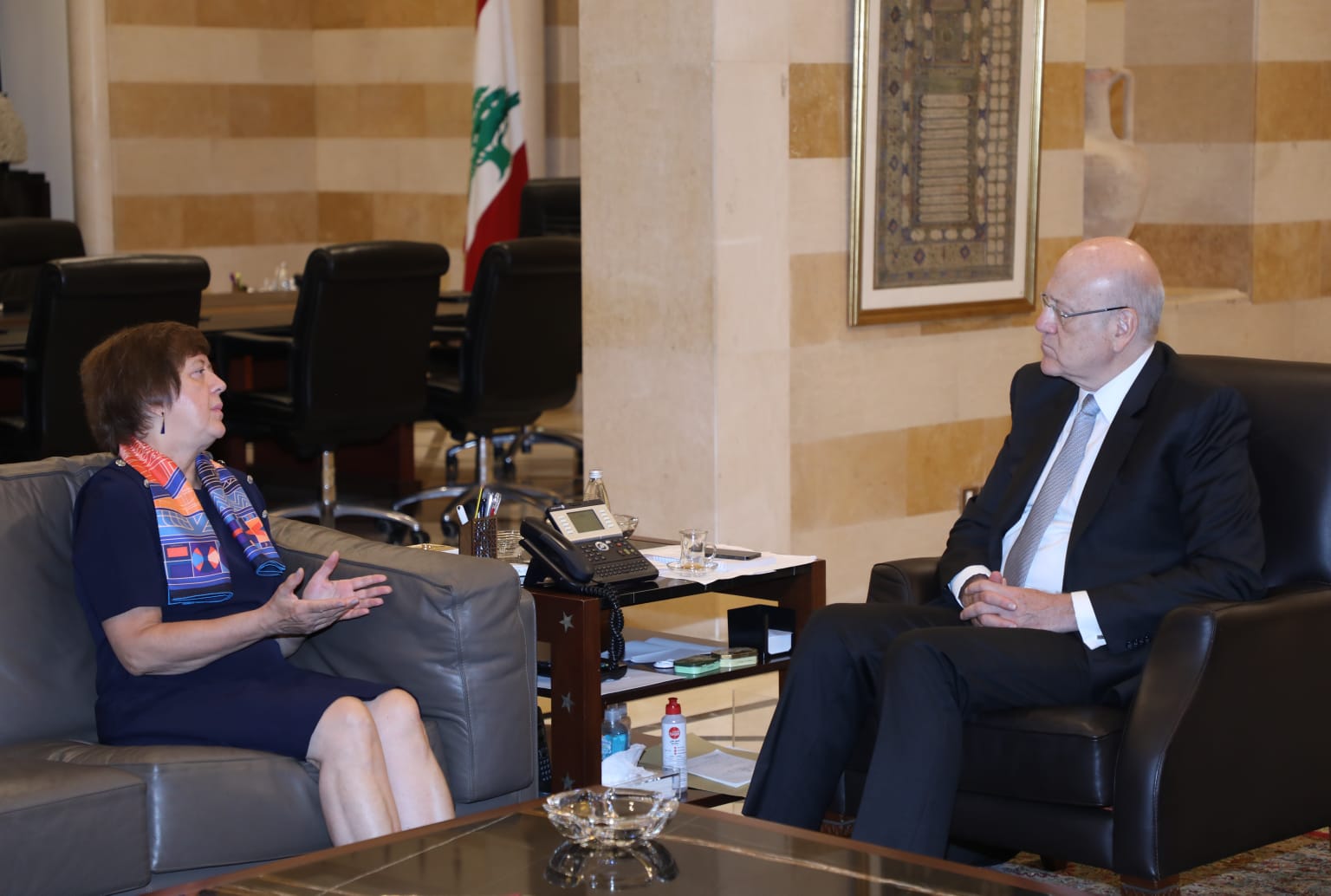 المنسقة الخاصة للأمم المتحدة التقت ميقاتي: نحبّ لبنان!