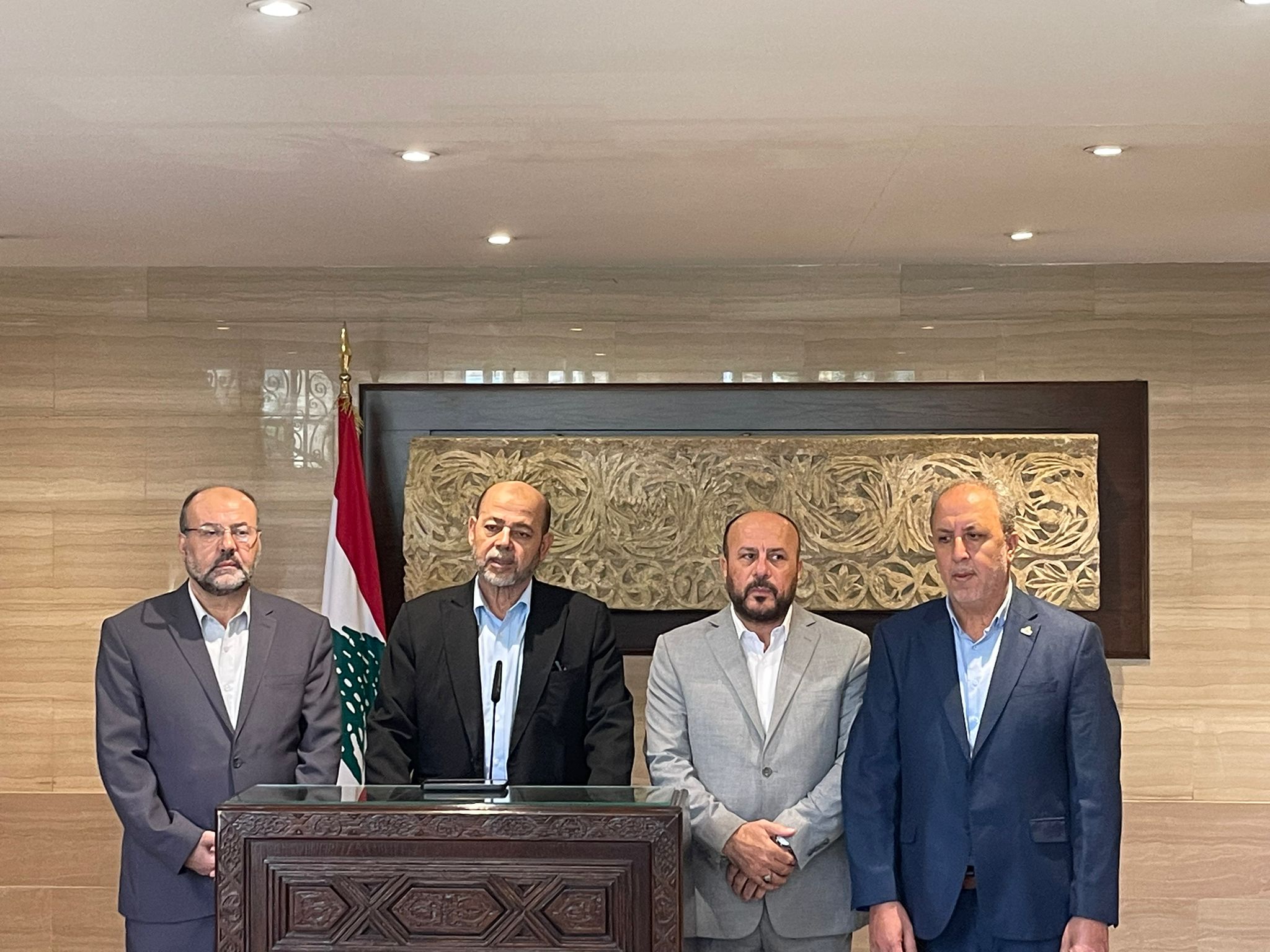 وفد من حماس يلتقي مخابرات الجيش اللبناني...إليكم التفاصيل!