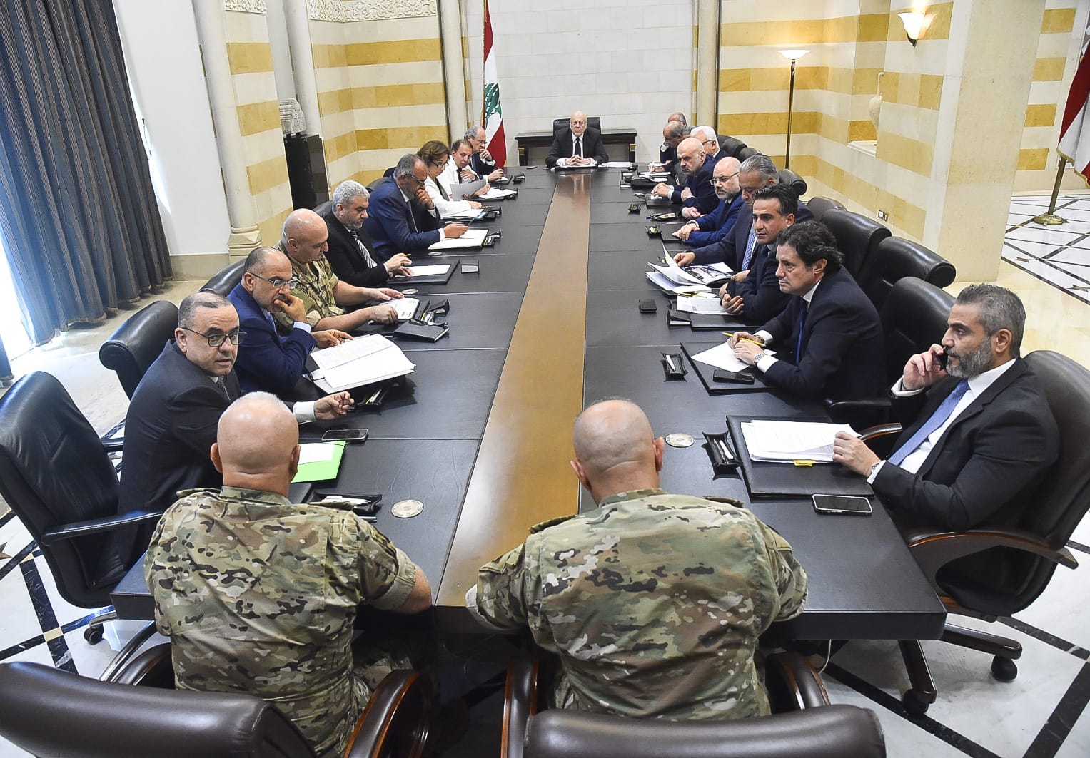 ميقاتي يأسف لتغيّب الوزراء: تصدح حناجركم مزايدة ليس إلا!