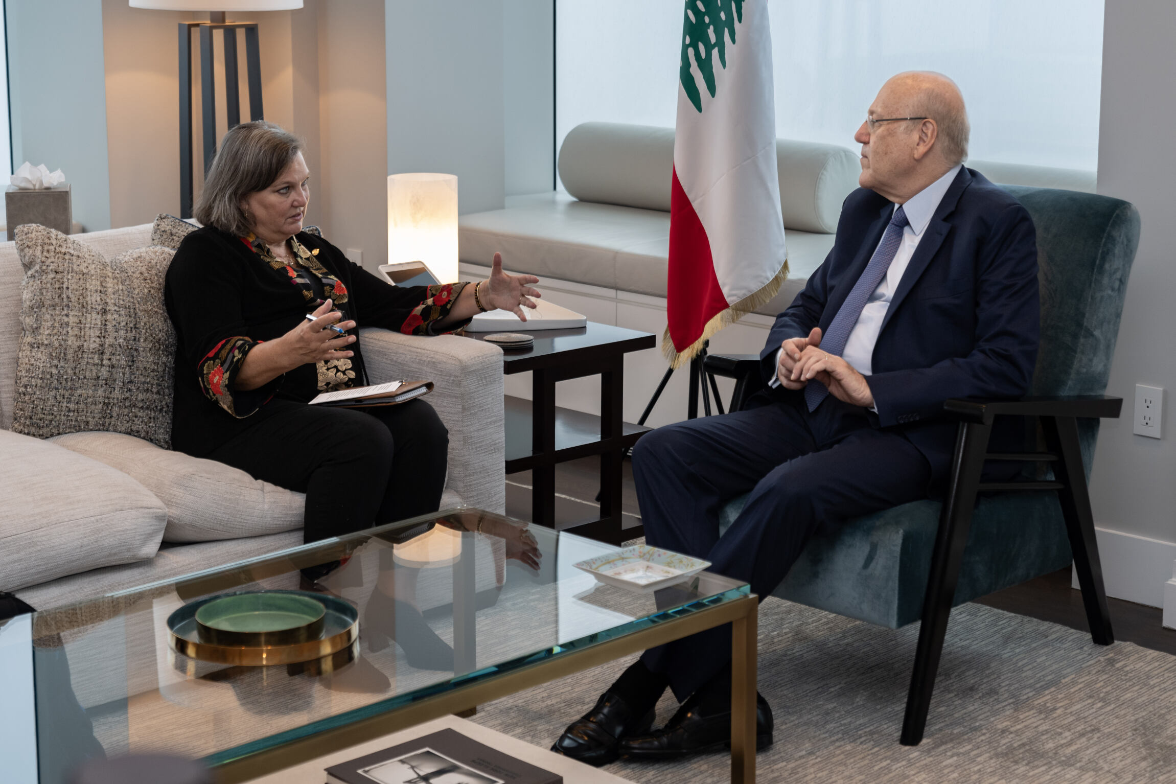 مسؤولة أميركية رفيعة المستوى تلتقي ميقاتي: لانتخاب رئيس بسرعة!