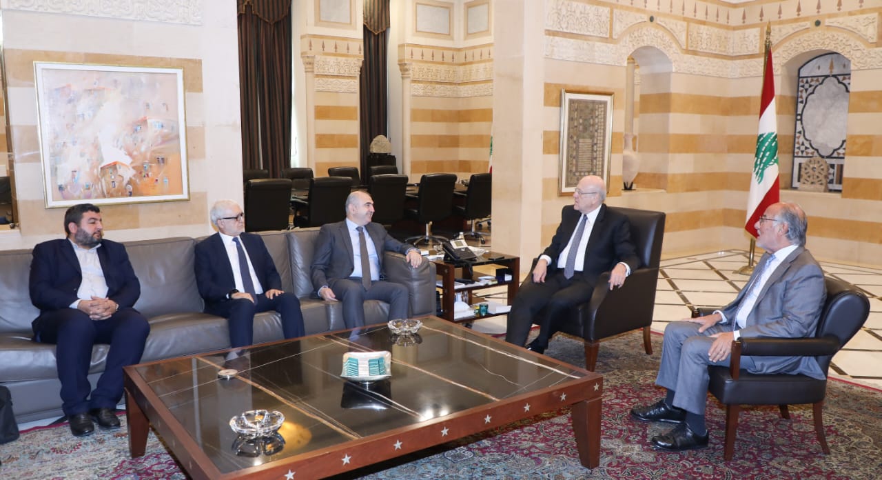 ميقاتي عرض مع رئيس اللبنانية والوزير الحلبي تحديات العام الدراسي