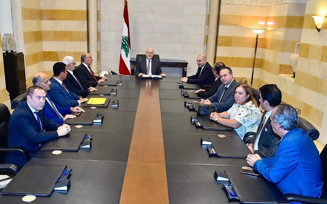 الرئيس ميقاتي يعقد اجتماعات تربوية في السرايا بحضور الوزير الحلبي