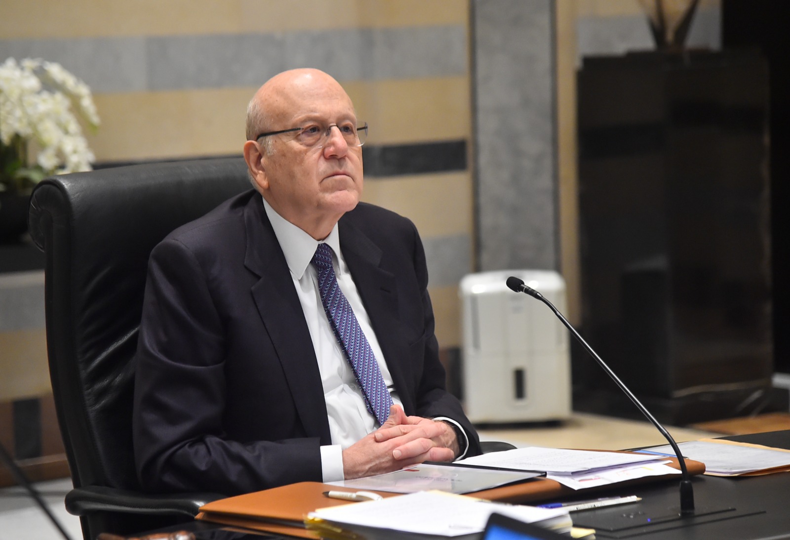 ميقاتي في جلسة مجلس الوزراء: يجب أن يستمر البرلمان بالتشريع!