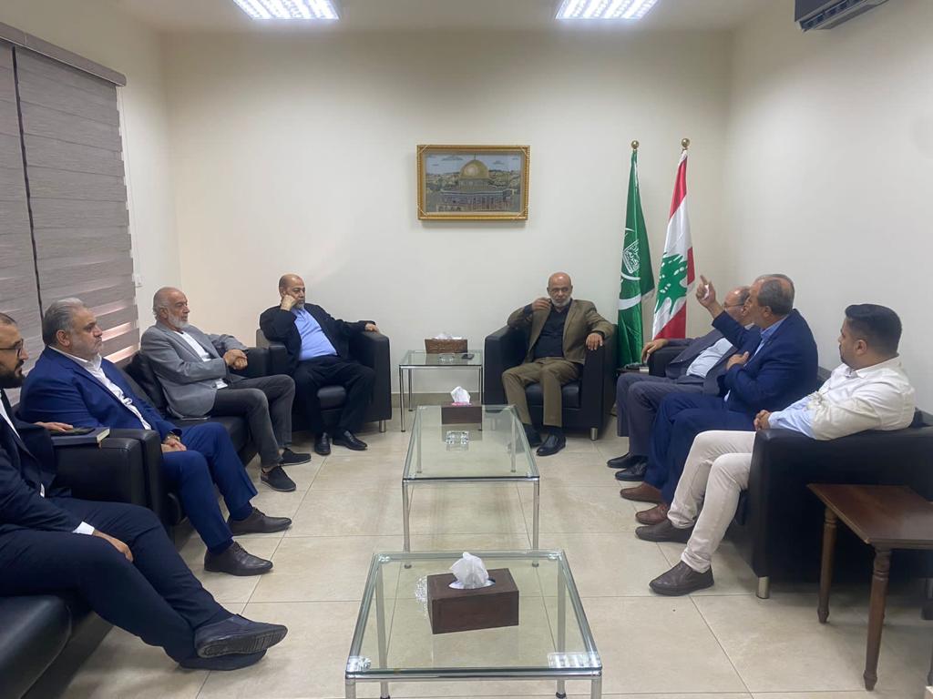 الجماعة الإسلامية تلتقي وفد حماس: لوقف إطلاق النار في عين الحلوة
