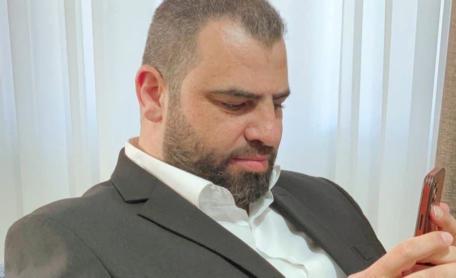 أبو مراد لشبكة الفجر: ليس لدينا مخيمات تدريب وملتزمون بالسلم الأهلي والاستقرار الأمني!