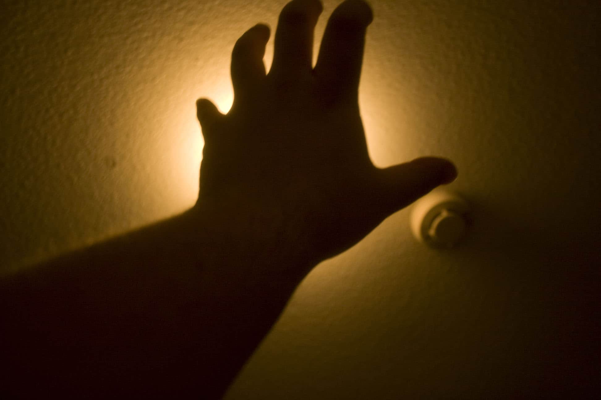 جريمة تهزّ لبنان: اغتصبها وقتلها في الروشة وفرّ إلى جهة مجهولة!