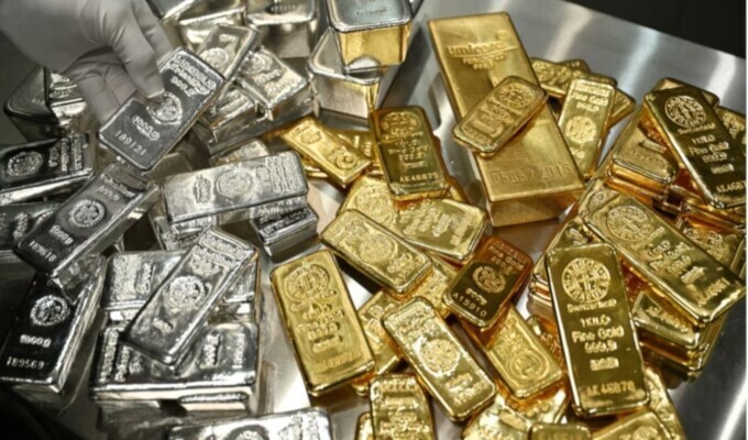 انخفاض أسعار الذهب والفضة .. إليكم التفاصيل!