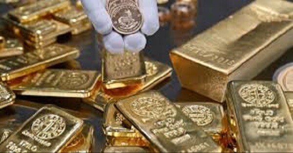 ارتفاع سعر الذهب في المعاملات الفورية إلى 4837.16 دولارا!