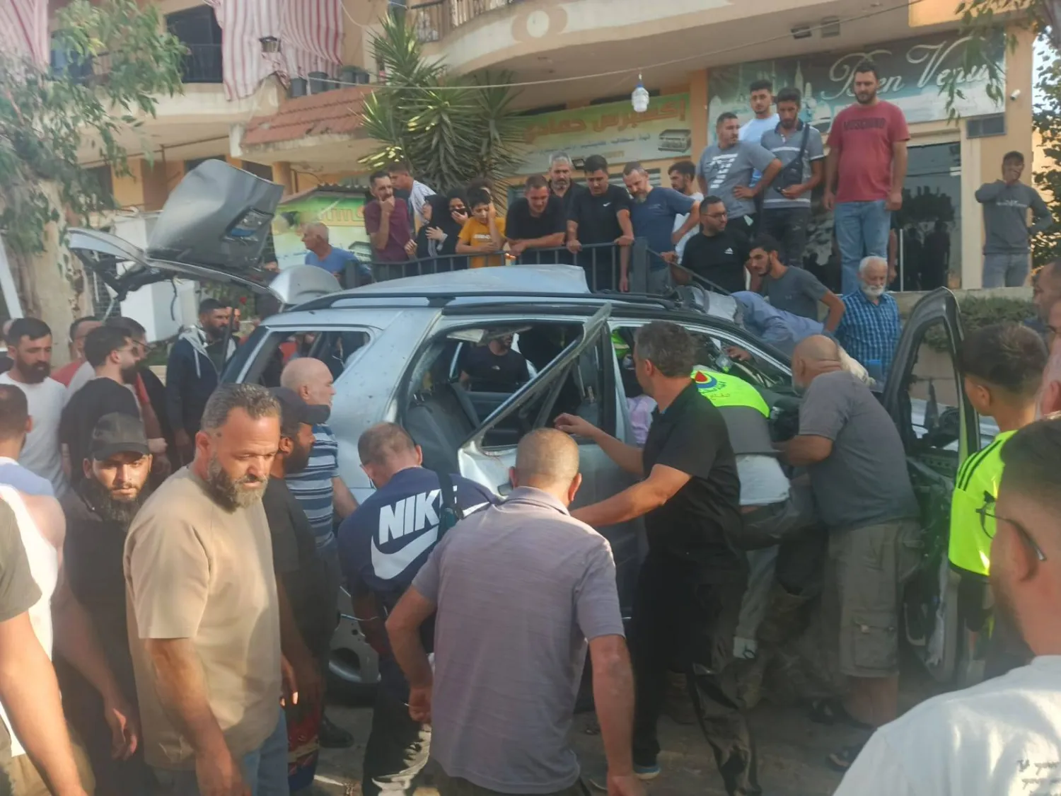 اجتماع في الناقورة... ومجزرة في بنت جبيل!