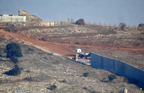 تصعيد صهيوني في الجنوب: بناء جدار خرساني وخروقات للخط الأزرق!