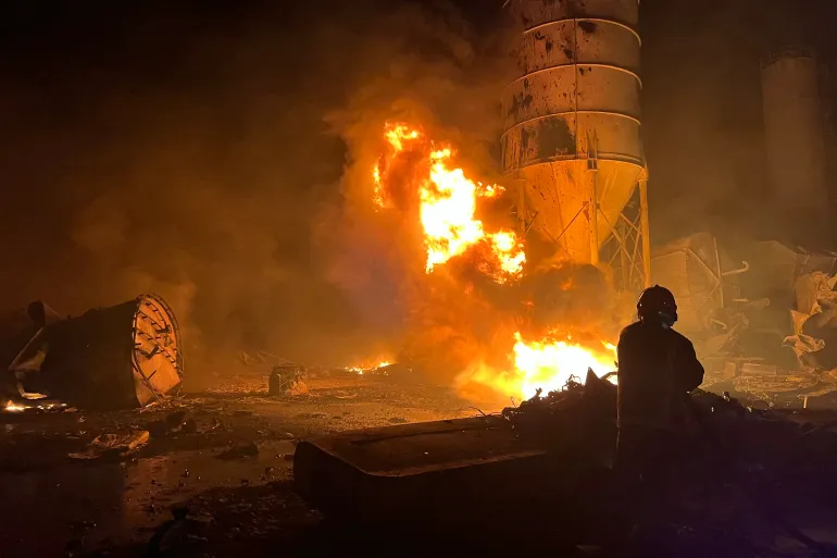 تصعيد صهيوني جديد: شهداء وجرحى في سلسلة غارات عنيفة!