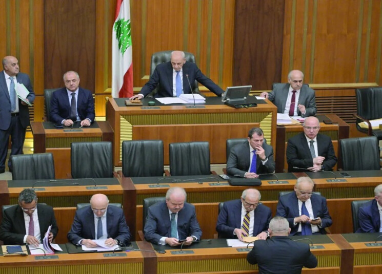مجلس النواب يُنهي جلساته التشريعية بفقدان النصاب!