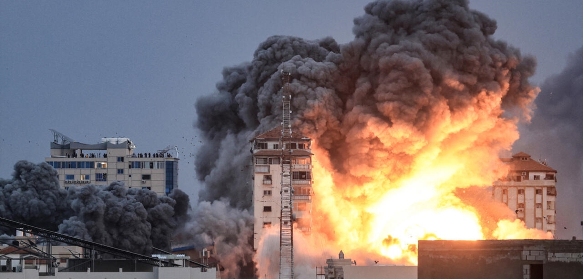 غارات إسرائيلية على غزة في اليوم الـ50 لوقف إطلاق النار وسقوط شهداء شرق خان يونس