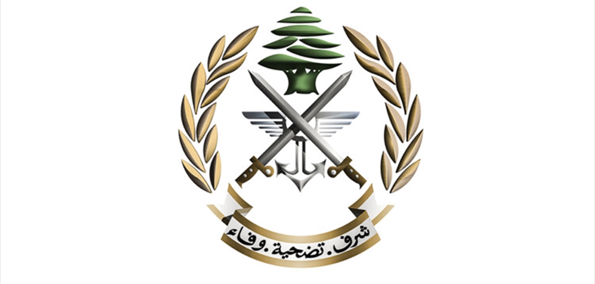 الجيش يوقف أحد أبرز قياديي داعش وضبط أسلحة وذخائر ومعدات لتصنيع مسيّرات!