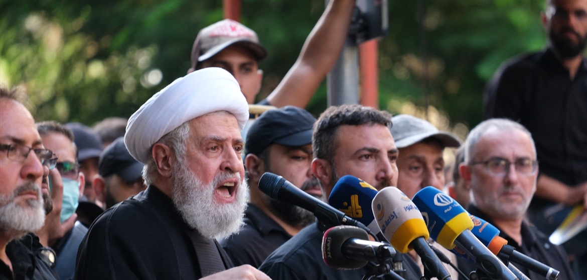 قاسم وعراقجي يبحثان التطورات والاعتداءات الإسرائيلية على لبنان