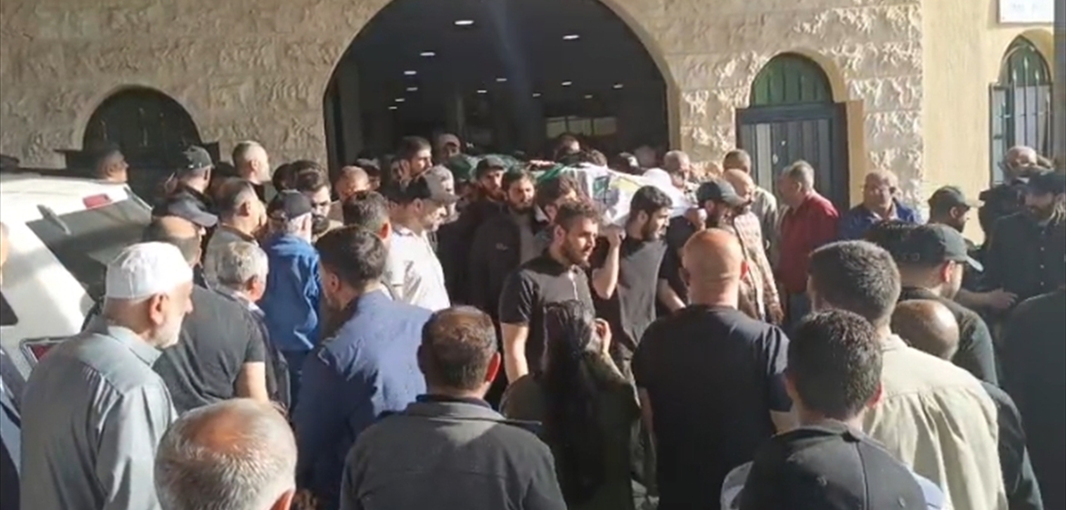 تشييع شعبي وحزبي مهيب للشهيد الدكتور حسين عطوي في مسقط رأسه في بلدة الهبارية!