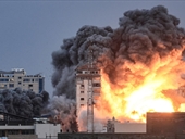 غارات إسرائيلية على غزة في اليوم الـ50 لوقف إطلاق النار وسقوط شهداء شرق خان يونس